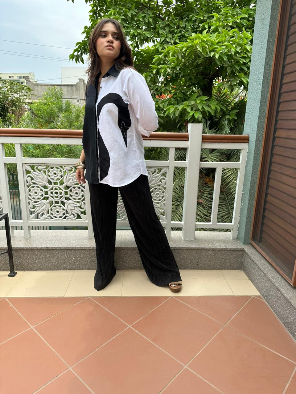 Swan shirt
